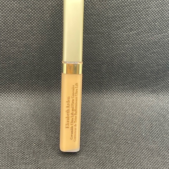 Elizabeth Arden Ceramide Ultra Lift and Firm Concealer~4 medium~5.5ml New Sealed - Picture 2 of 3